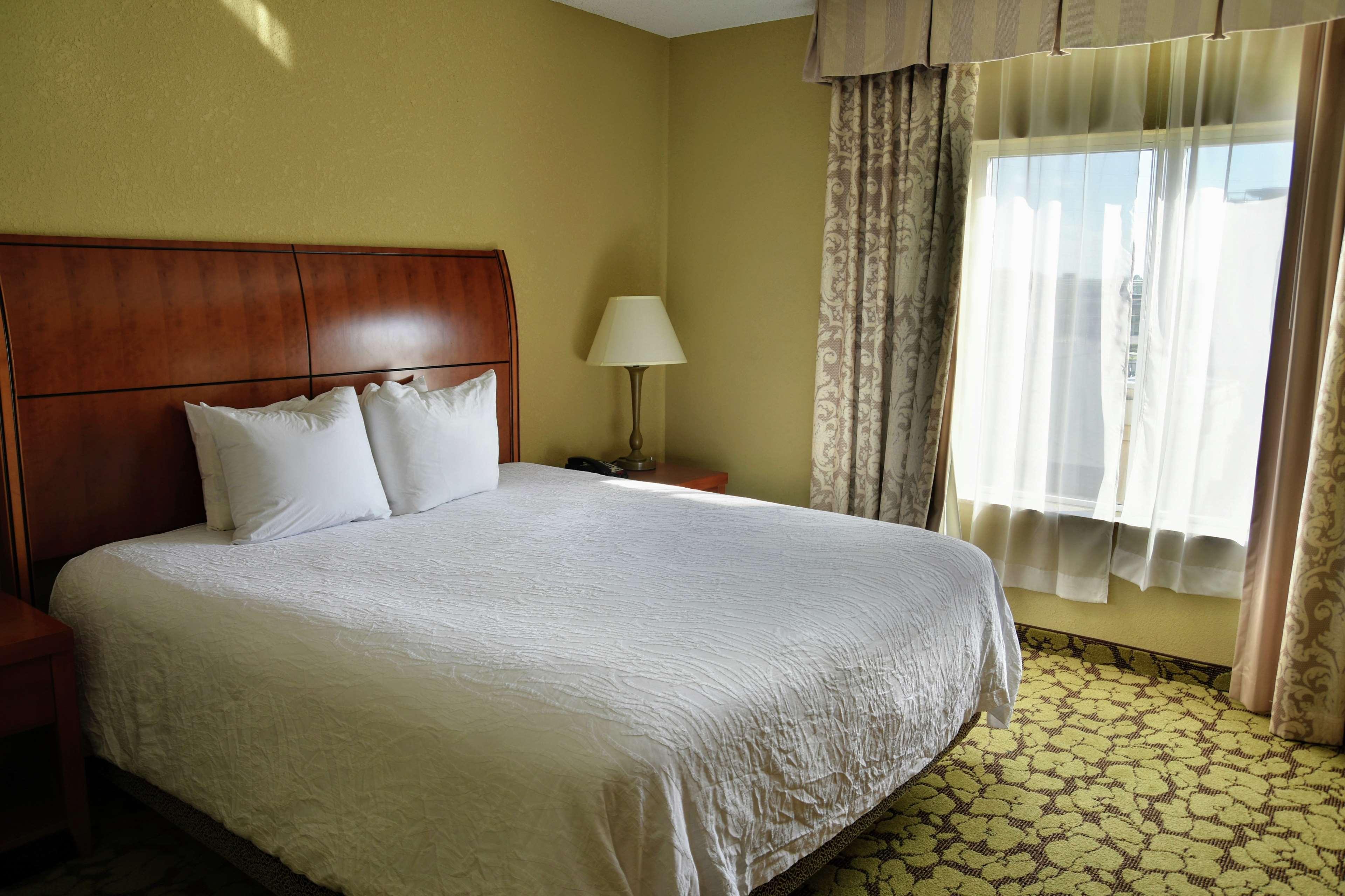 Hilton Garden Inn Хатисбург Екстериор снимка