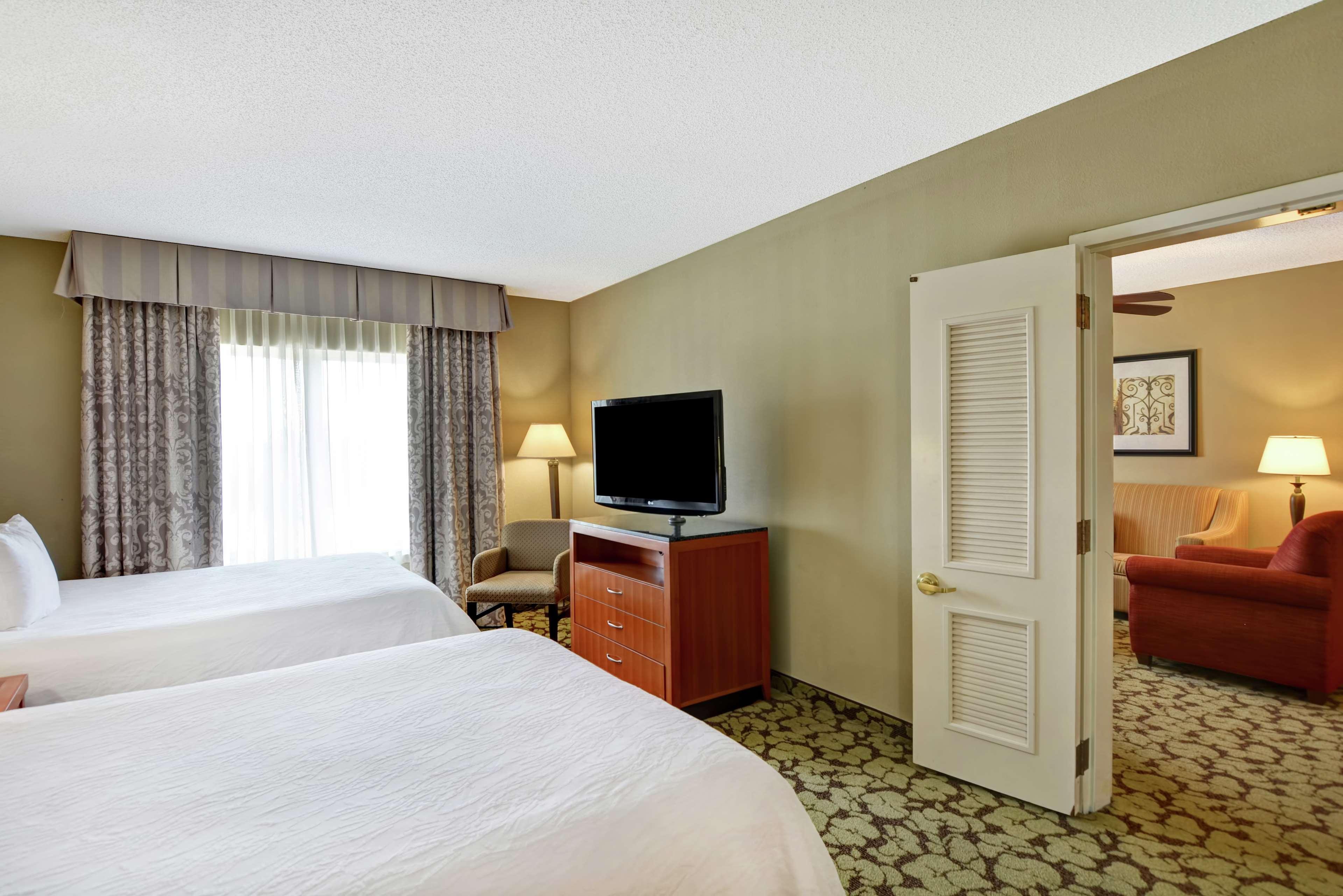 Hilton Garden Inn Хатисбург Екстериор снимка