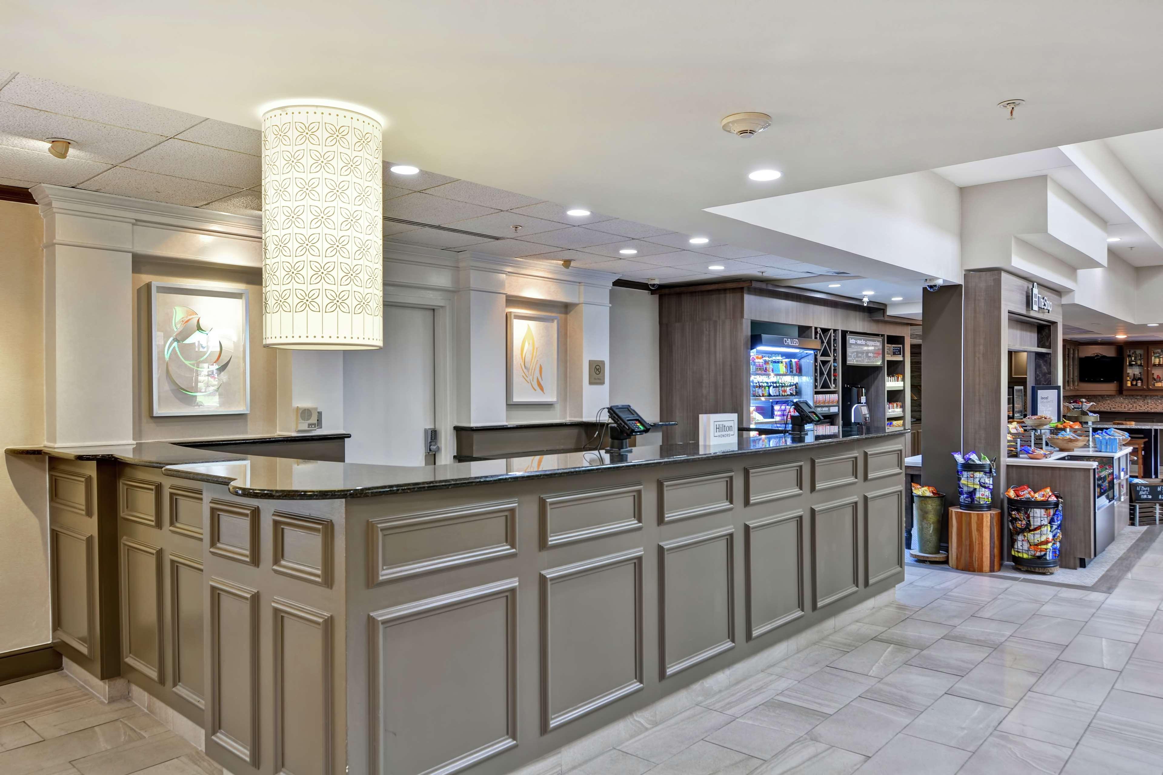 Hilton Garden Inn Хатисбург Екстериор снимка