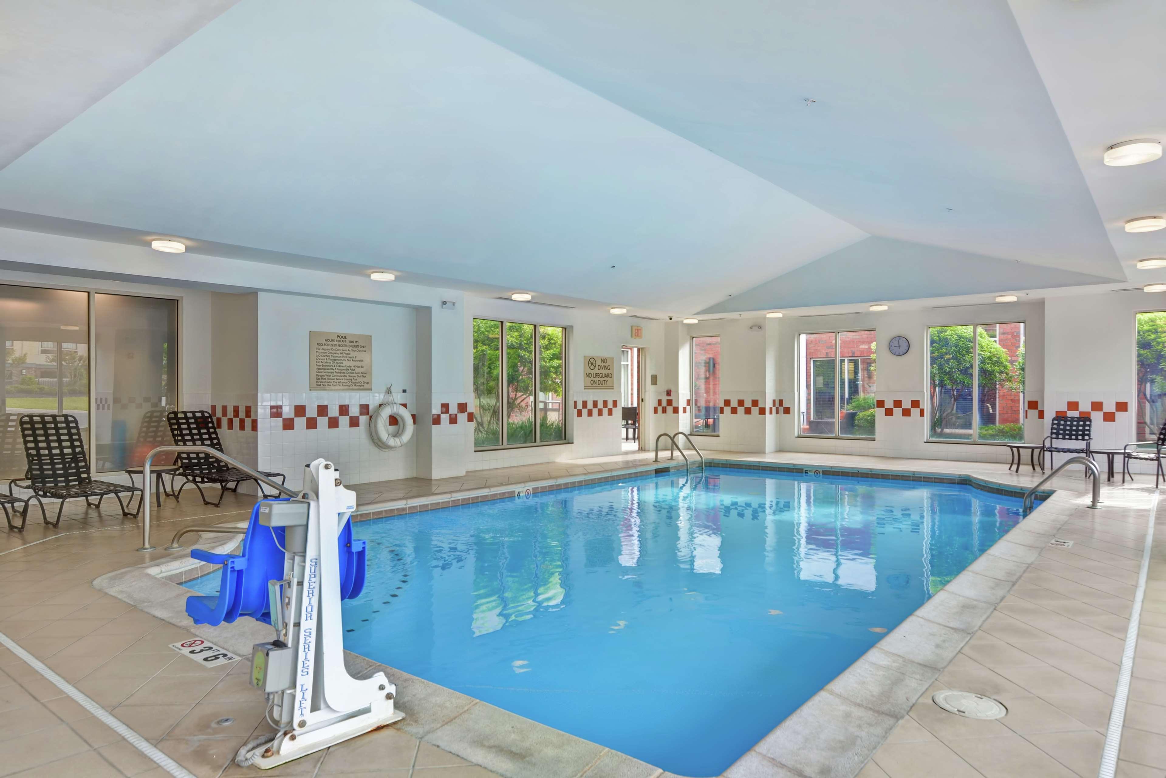 Hilton Garden Inn Хатисбург Екстериор снимка