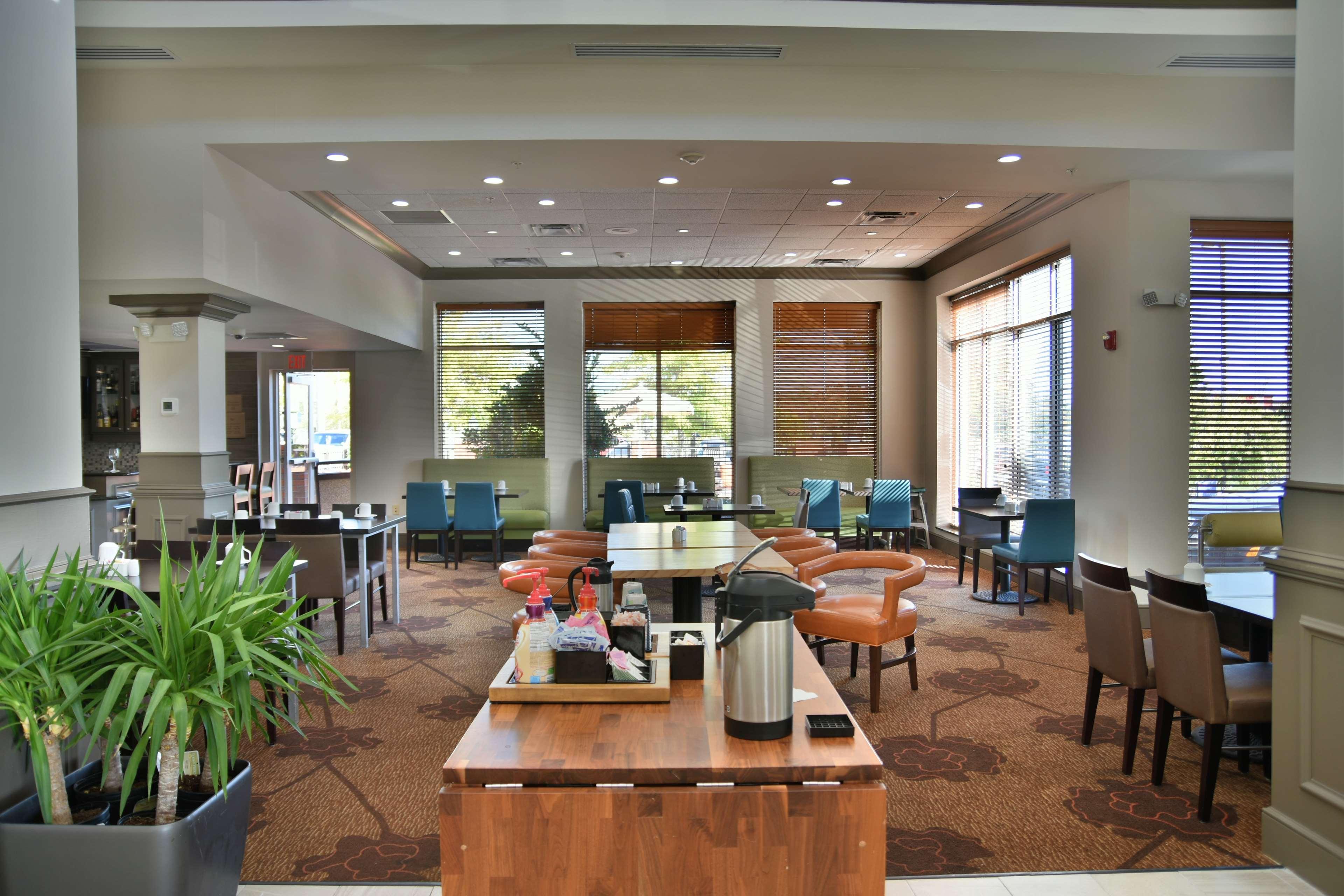 Hilton Garden Inn Хатисбург Екстериор снимка