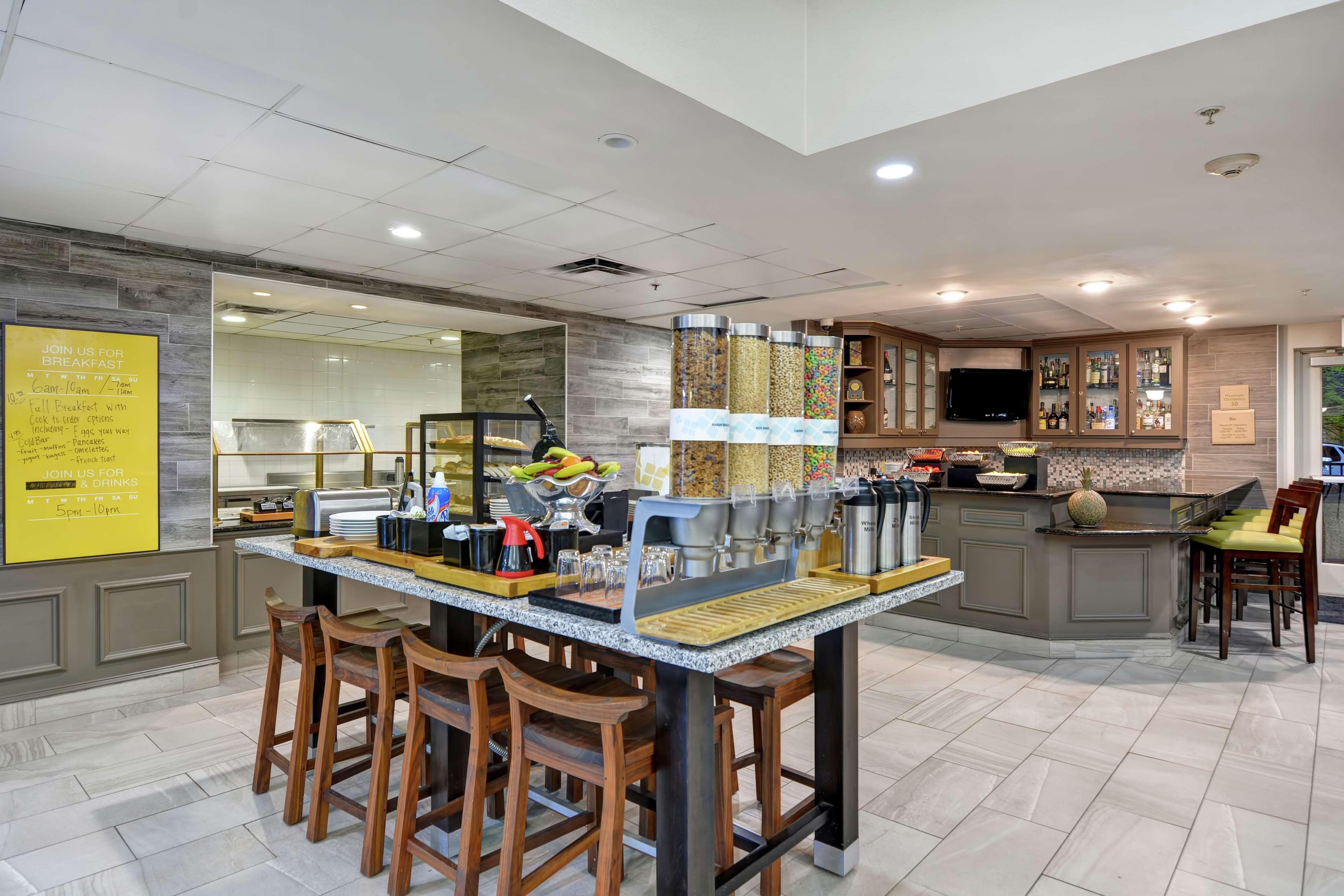 Hilton Garden Inn Хатисбург Екстериор снимка