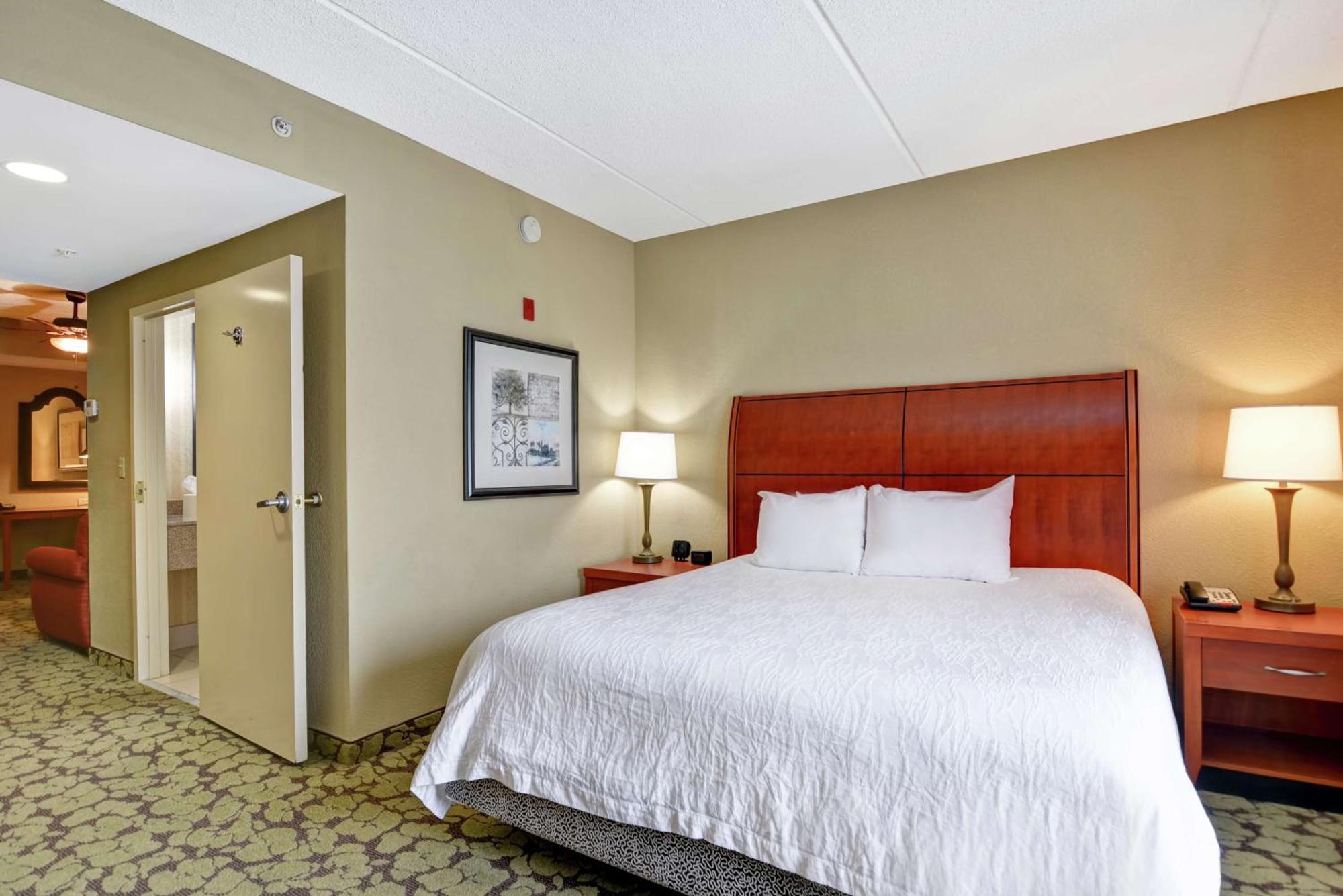 Hilton Garden Inn Хатисбург Екстериор снимка